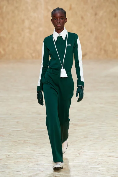 Look 4